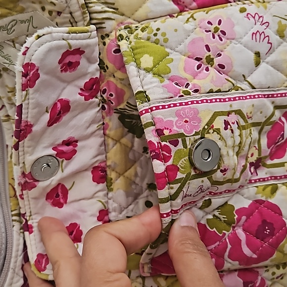 Vera Bradley Make Me Blush crossbody - Picture 3 of 11